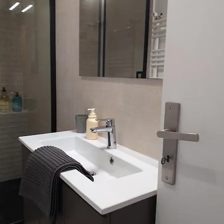 بيت للعطل Charmy *