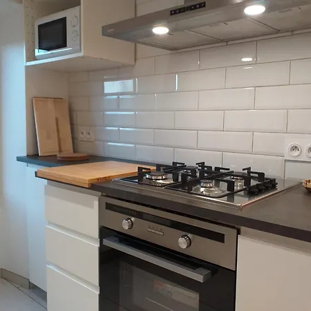 بيت للعطل Charmy *